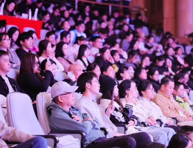 声动青春 乐韵飞扬｜第三十六届“艺苑杯”声乐大赛三个组别走出校园，开门办赛成效显著